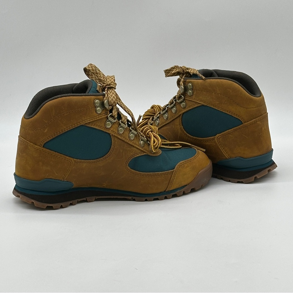 Danner Jag Distressed Hiking Boot. Size 7 - Picture 7 of 11